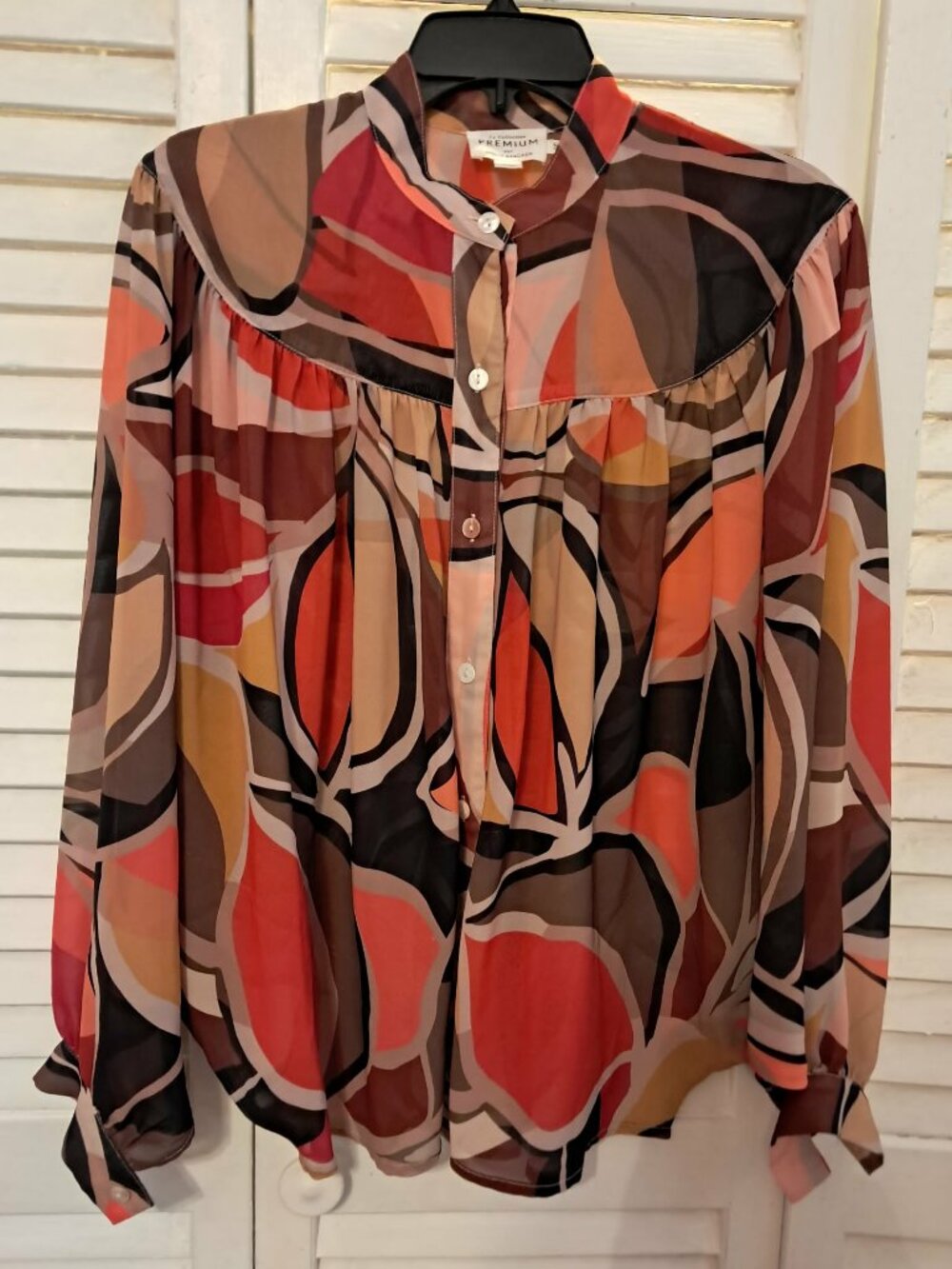 LA COLLECTION PREMIUM PAR MOLLY BRACKEN BUTTERFLY SLEEVE SHEER BLOUSE TOP SMALL